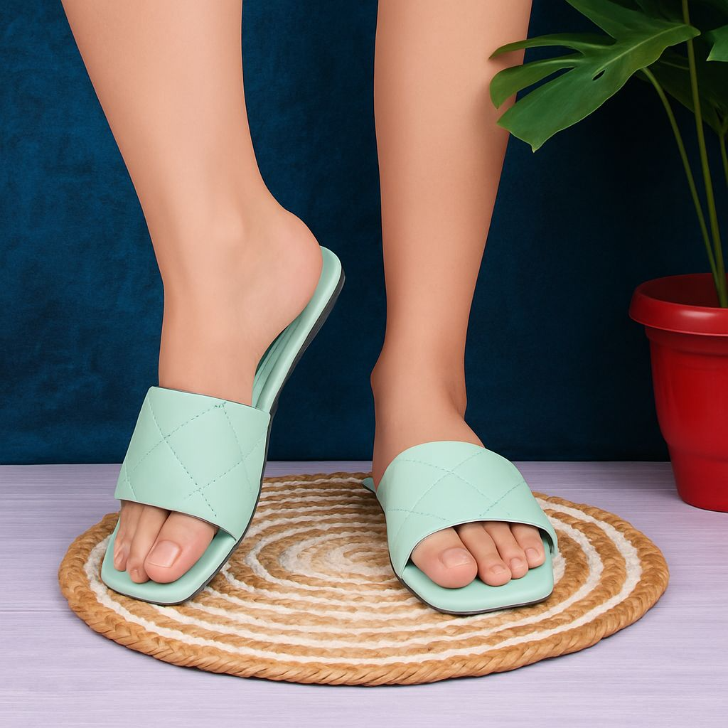 Quilted Comfort Luxe Slides